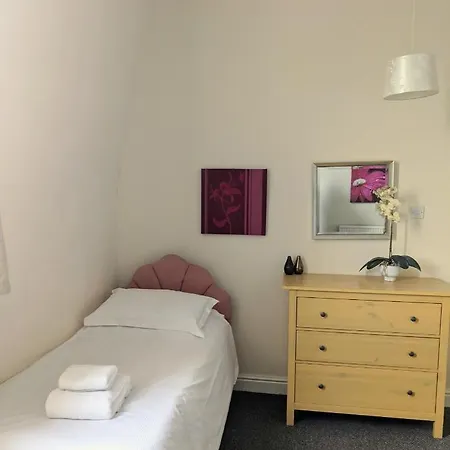 Apartman 13 Flat 5 Esplanade Gardens *