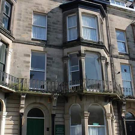 Apartment 13 Flat 5 Esplanade Gardens *